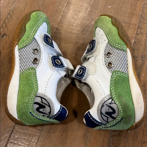 Naturino green suede leather hook and loop sneakers trainers US 5-5.5 toddler - Picture 6 of 9